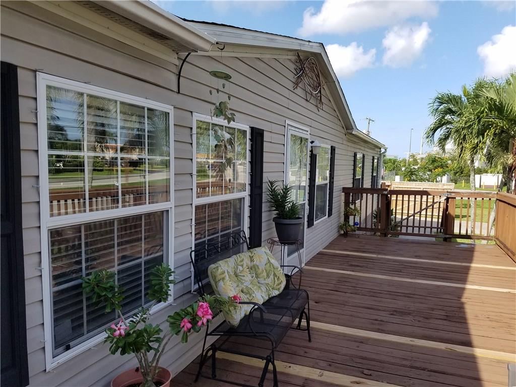 Watergate Mobile Home Unr - Residential