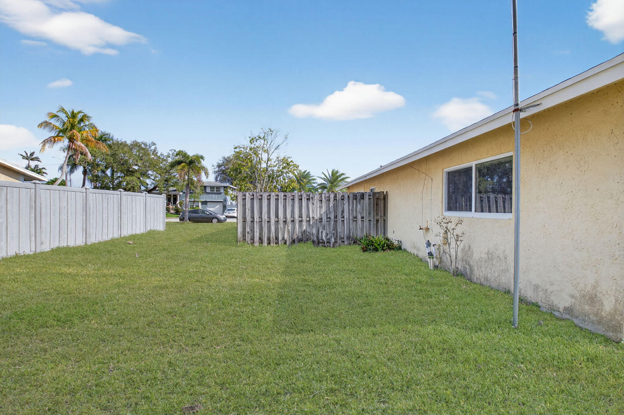 COUNTRY CLUB VILLAGE - Residential