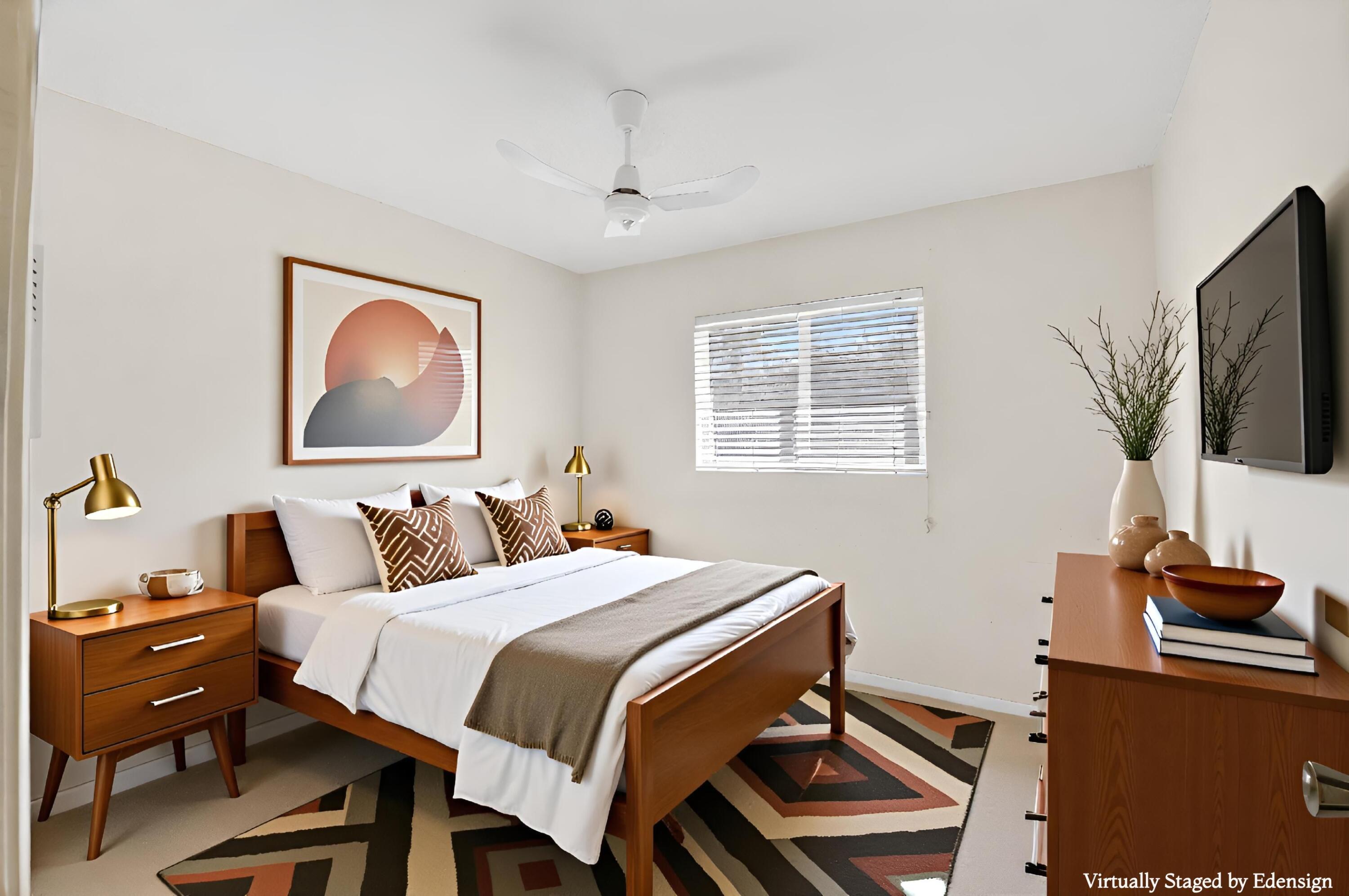 COUNTRY CLUB VILLAGE - Residential