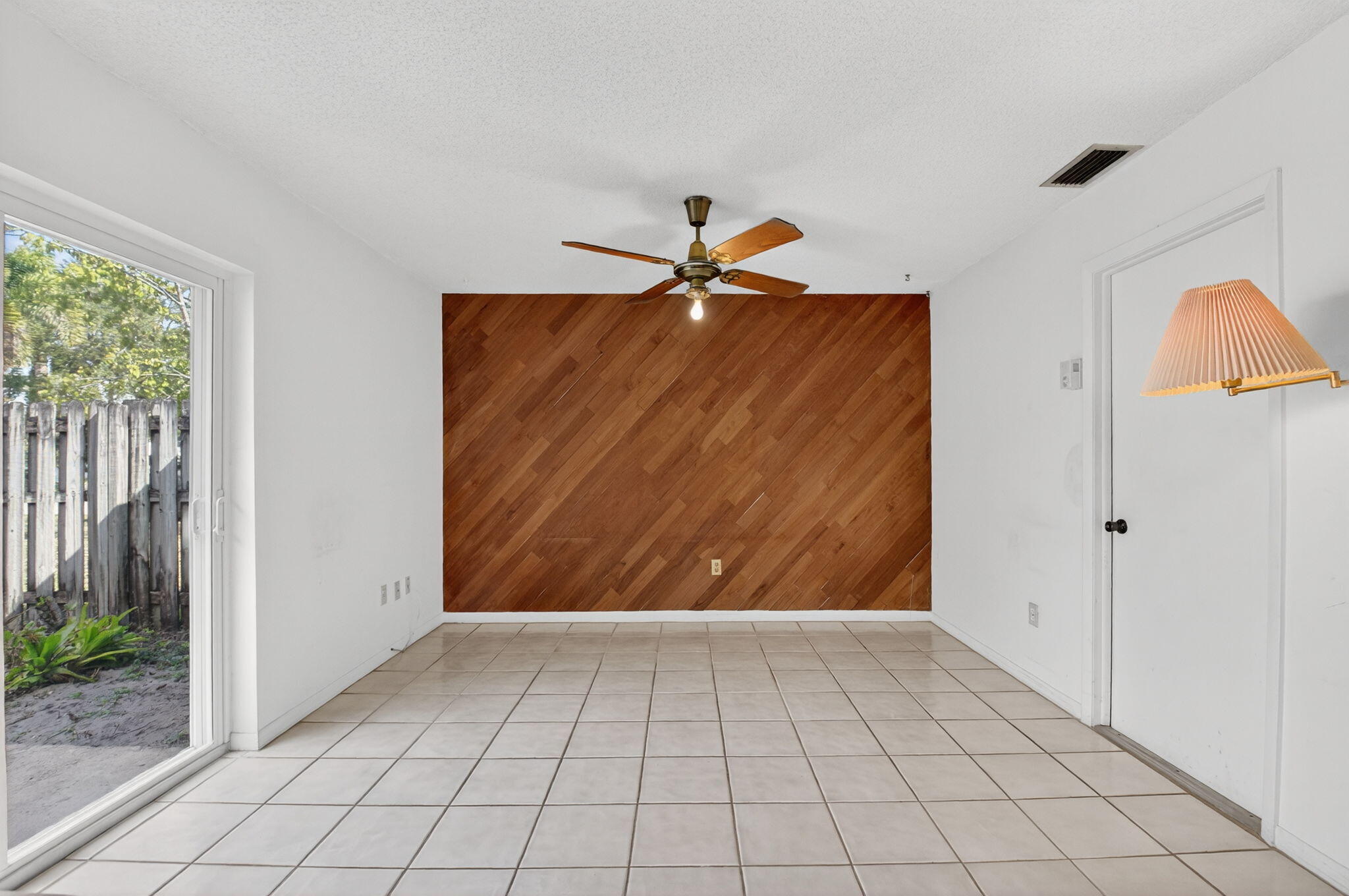 COUNTRY CLUB VILLAGE - Residential