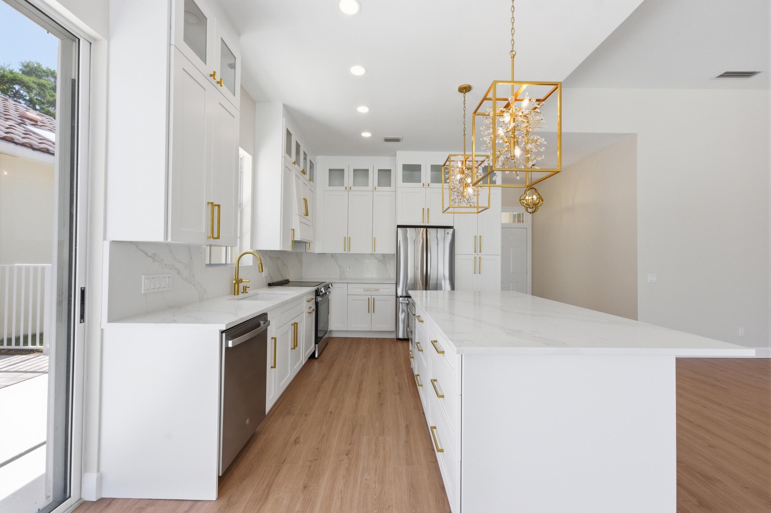 OAKS EAST 3 - Residential