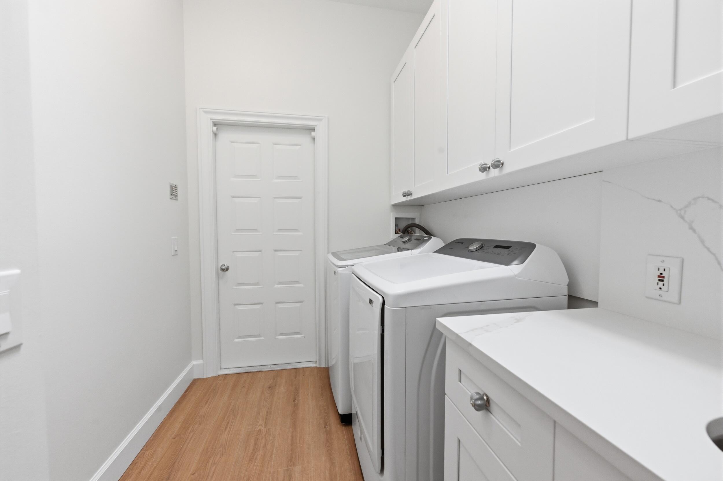 OAKS EAST 3 - Residential