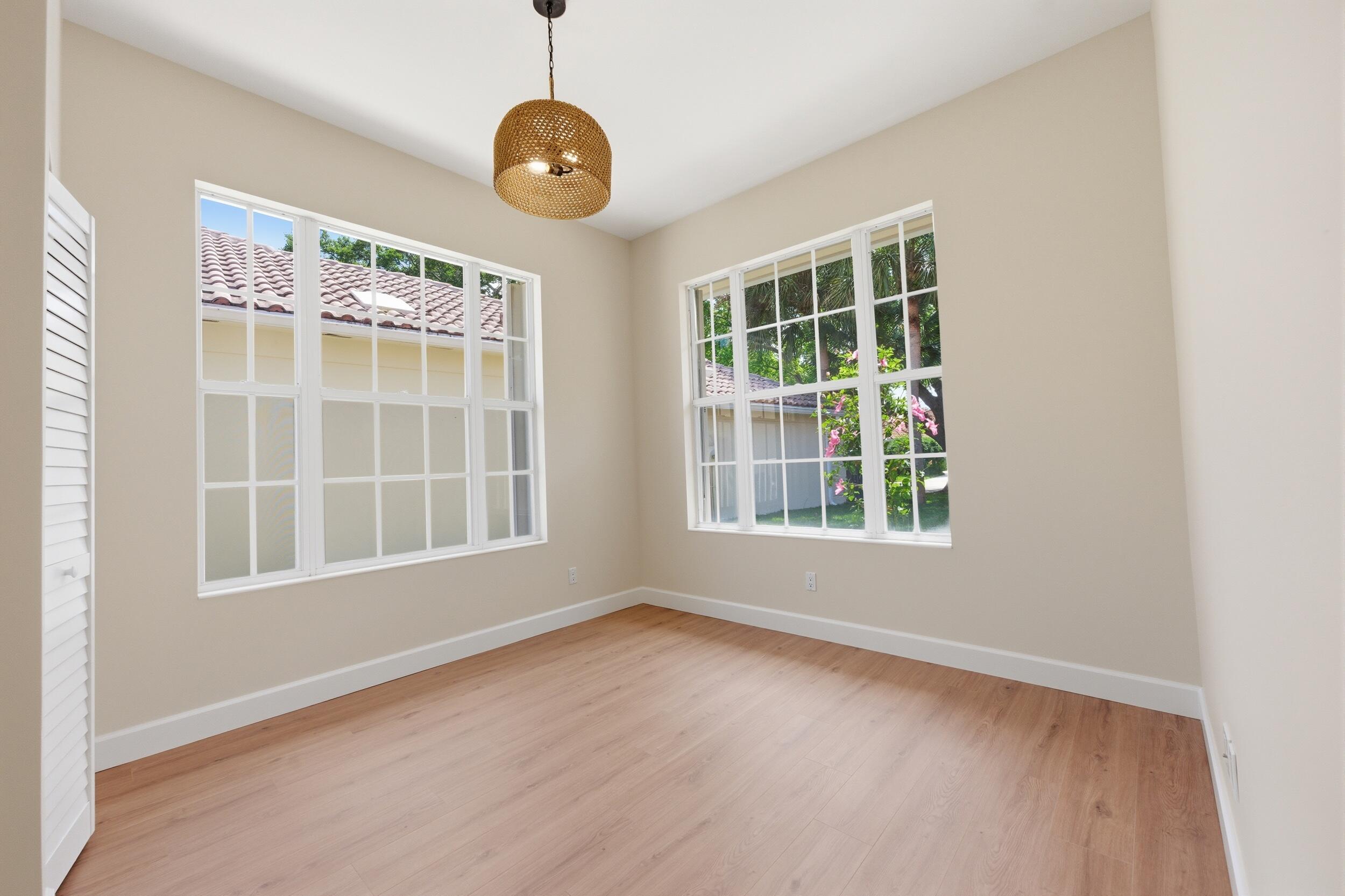 OAKS EAST 3 - Residential