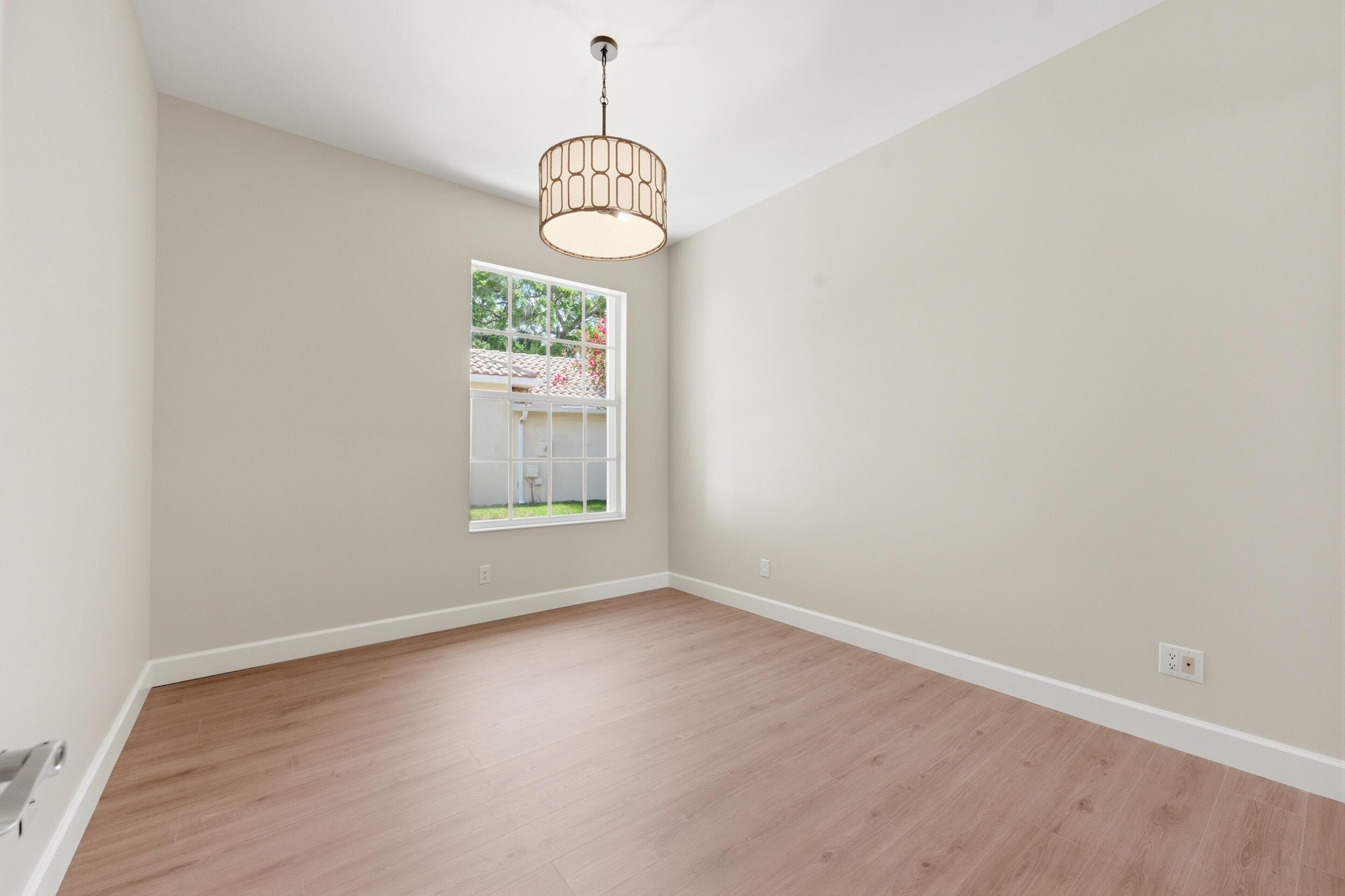 OAKS EAST 3 - Residential