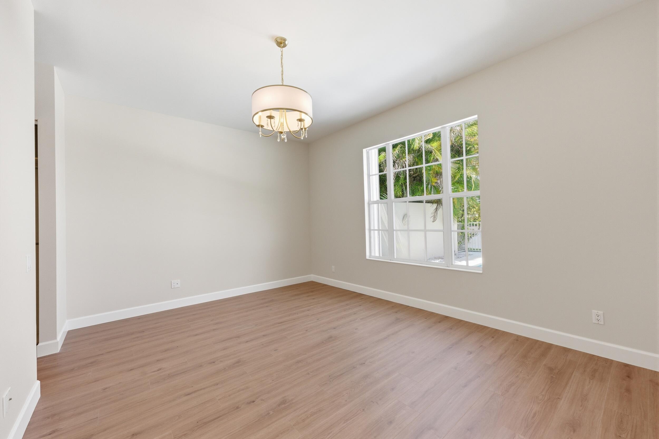 OAKS EAST 3 - Residential