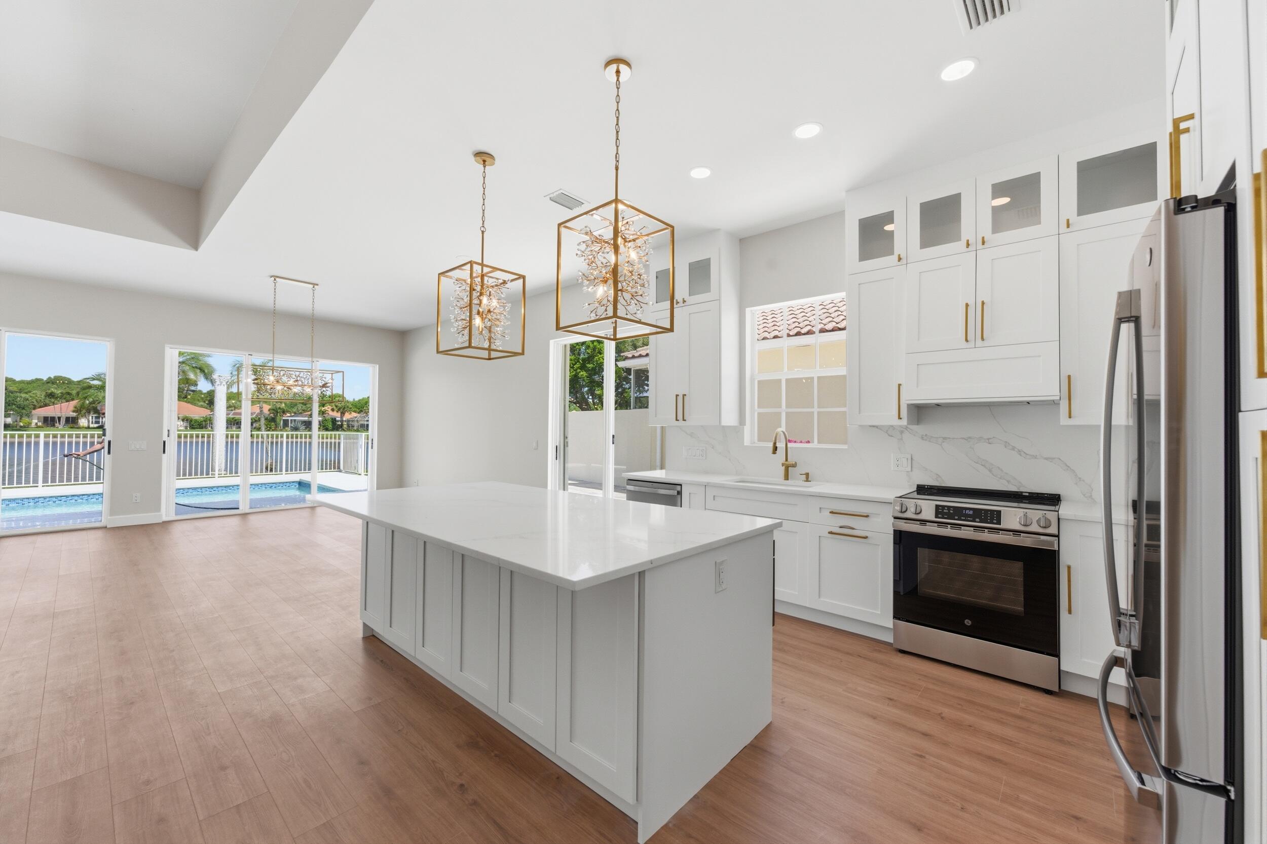 OAKS EAST 3 - Residential