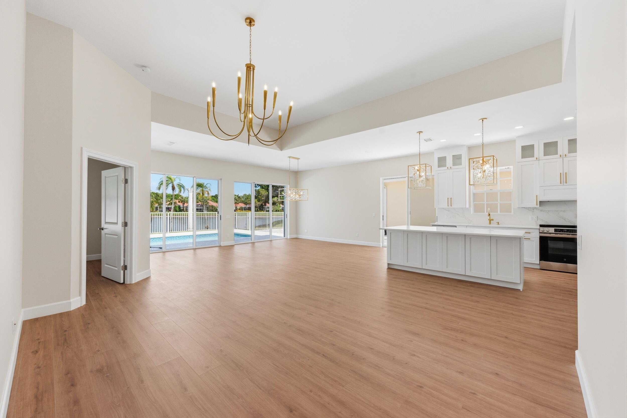 OAKS EAST 3 - Residential