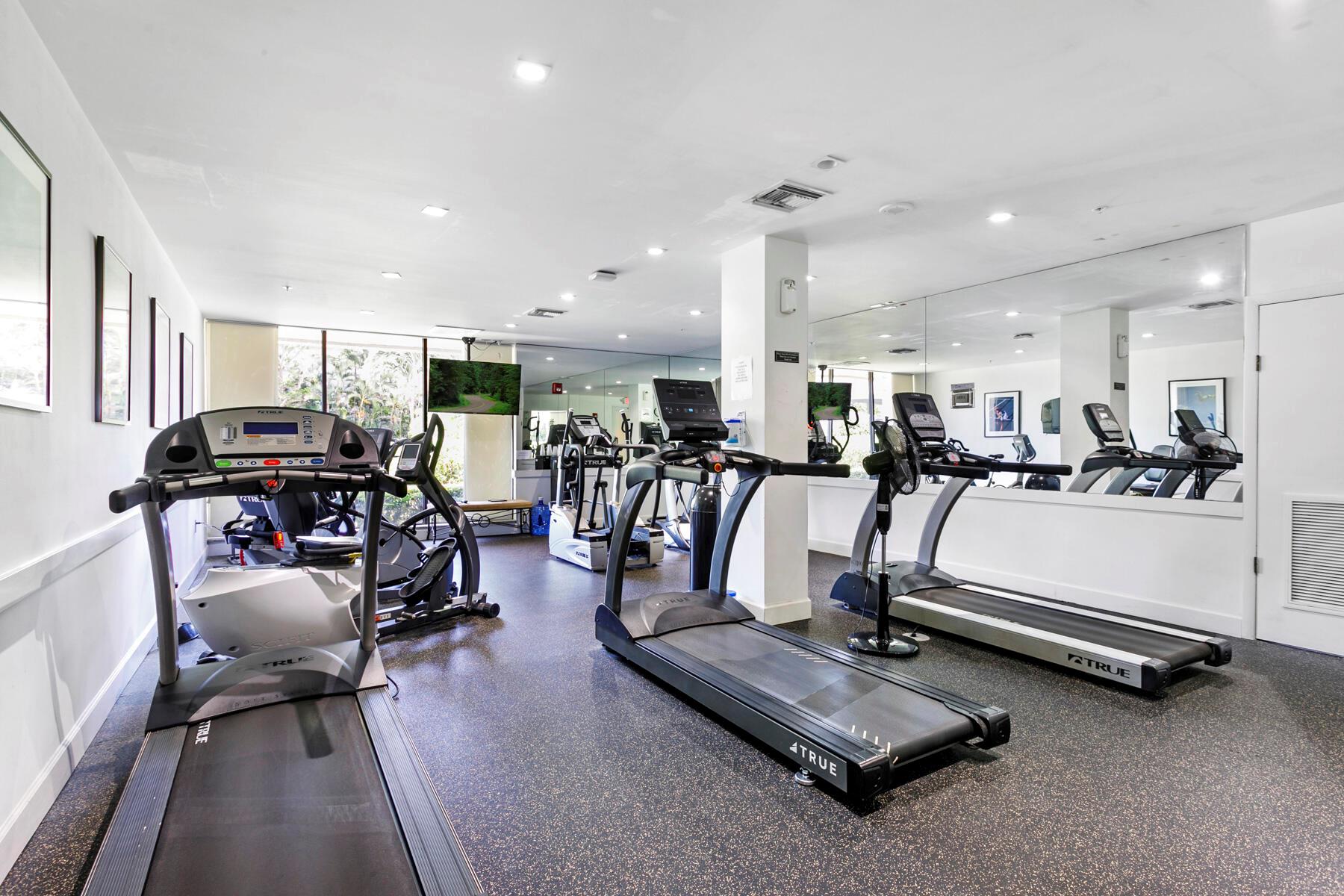REGENCY HIGHLAND CLUB CON - Residential