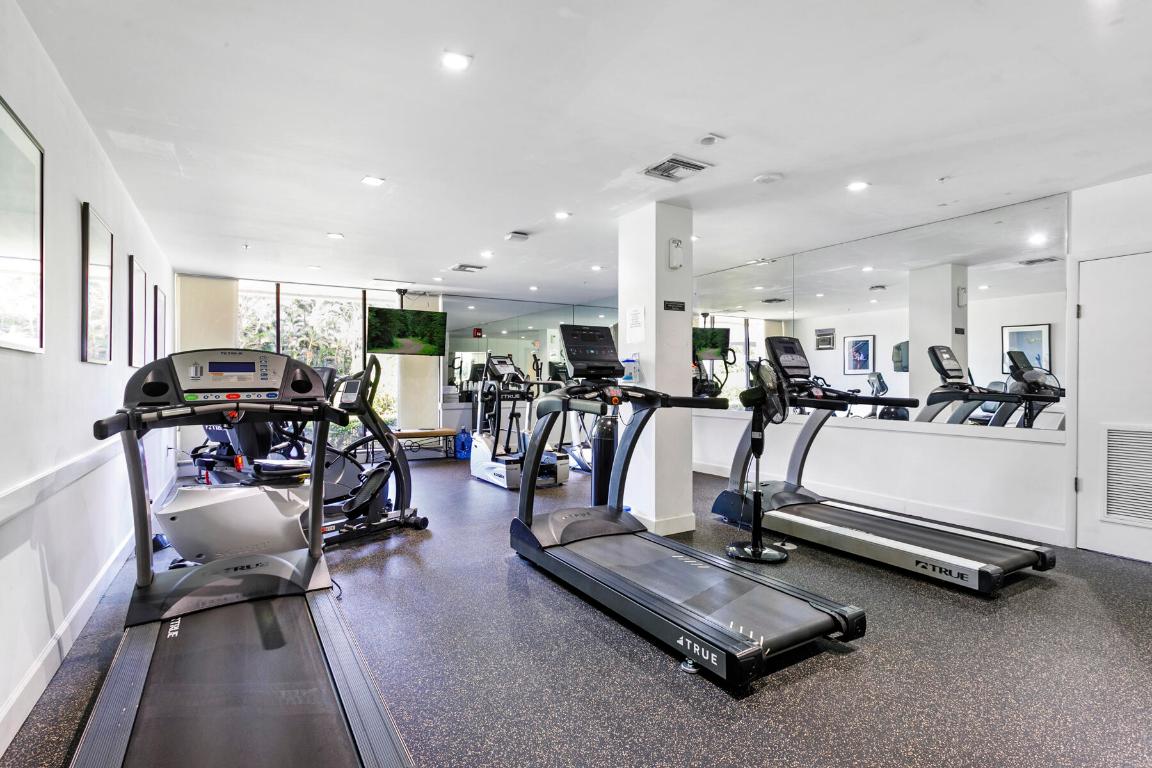 REGENCY HIGHLAND CLUB CONDO - Residential