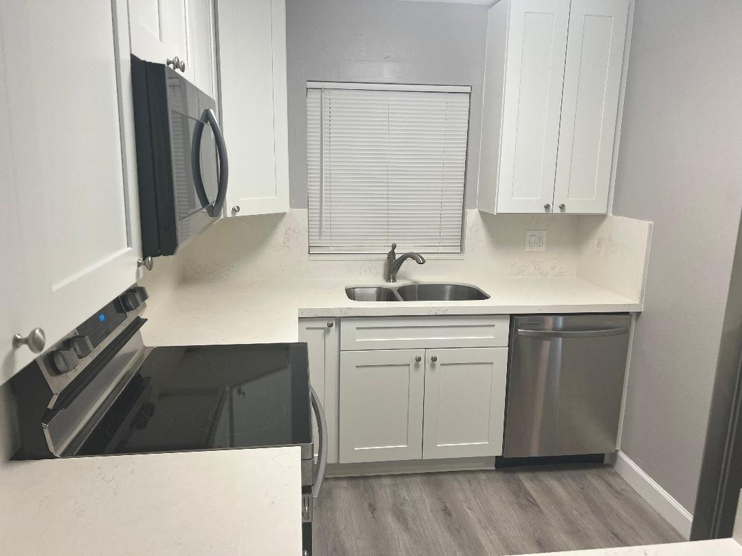 EVERGREEN EIGHT OF PINE ISLAND - Residential Lease