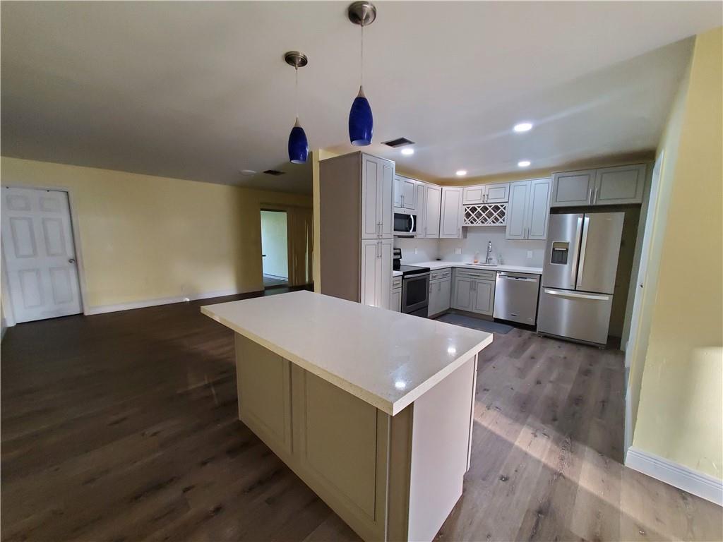 The Dells 64-40 B - Residential Lease