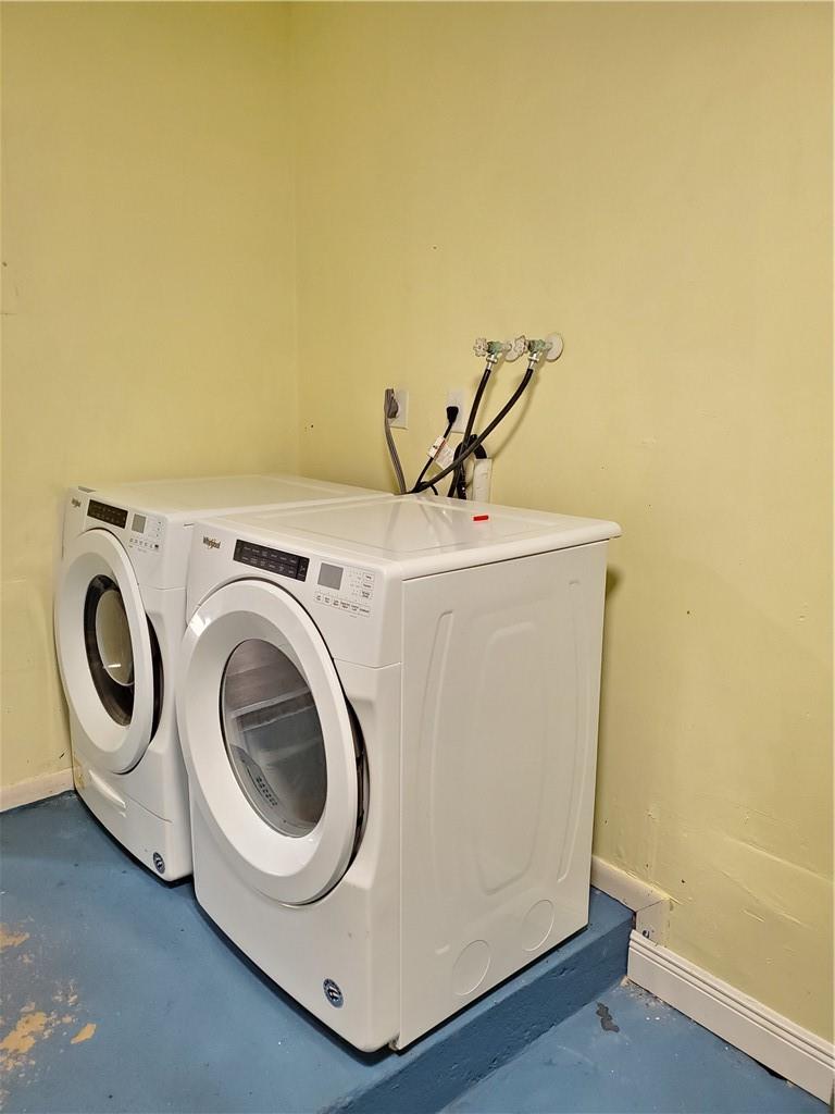 The Dells 64-40 B - Residential Lease