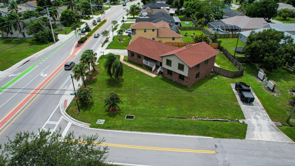 Photo of 2350 SE Floresta Drive, Port Saint Lucie, FL 34984 (MLS # R11103877)