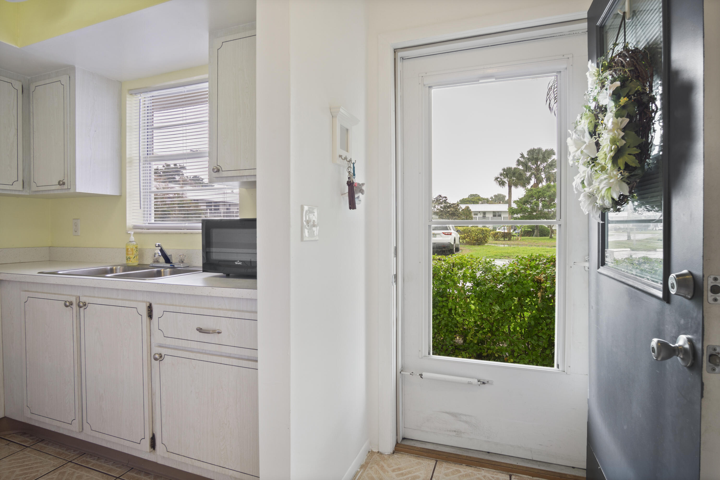 CEDAR POINTE CONDO - Residential