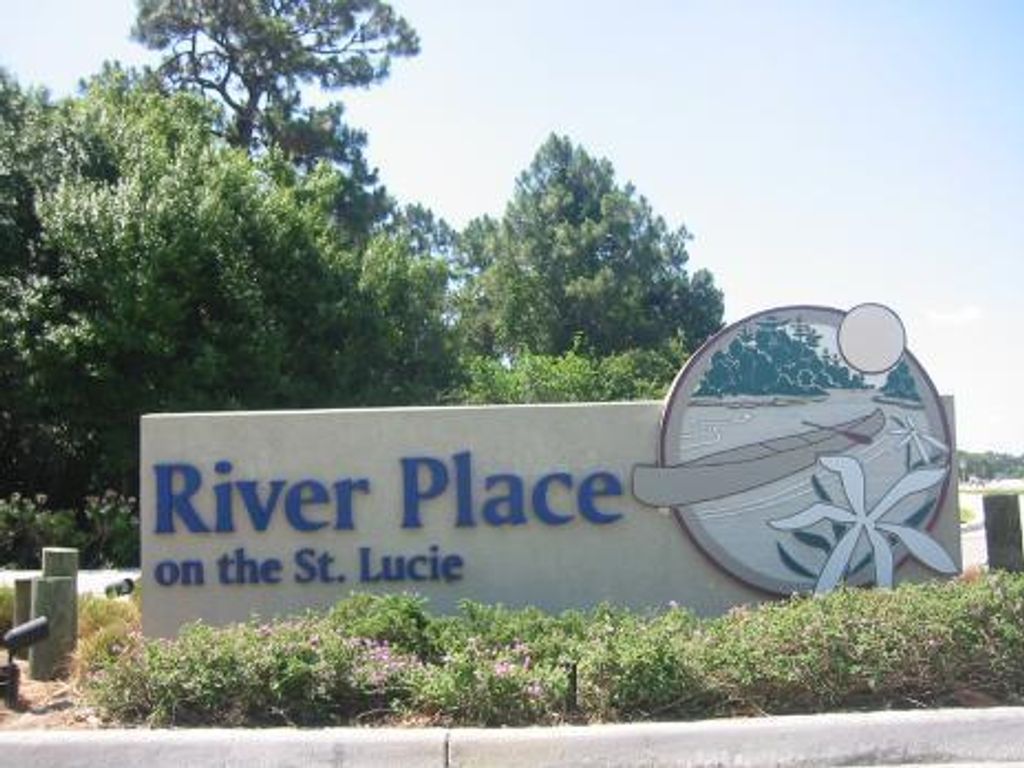 Photo of 672 NE Bent Paddle Lane, Port Saint Lucie, FL 34987 (MLS # R10962297)