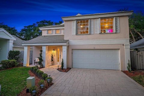Photo of 93 Admirals Court, Palm Beach Gardens, FL 33418 (MLS # B26048301)