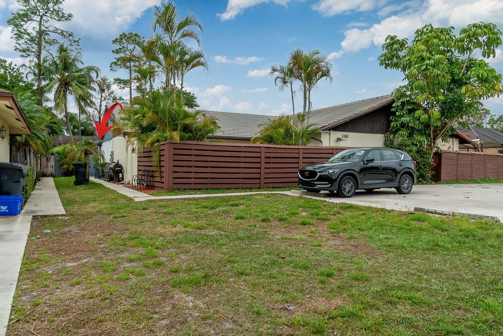 Photo of 1281 Periwinkle Place, Wellington, FL 33414 (MLS # R10952161)