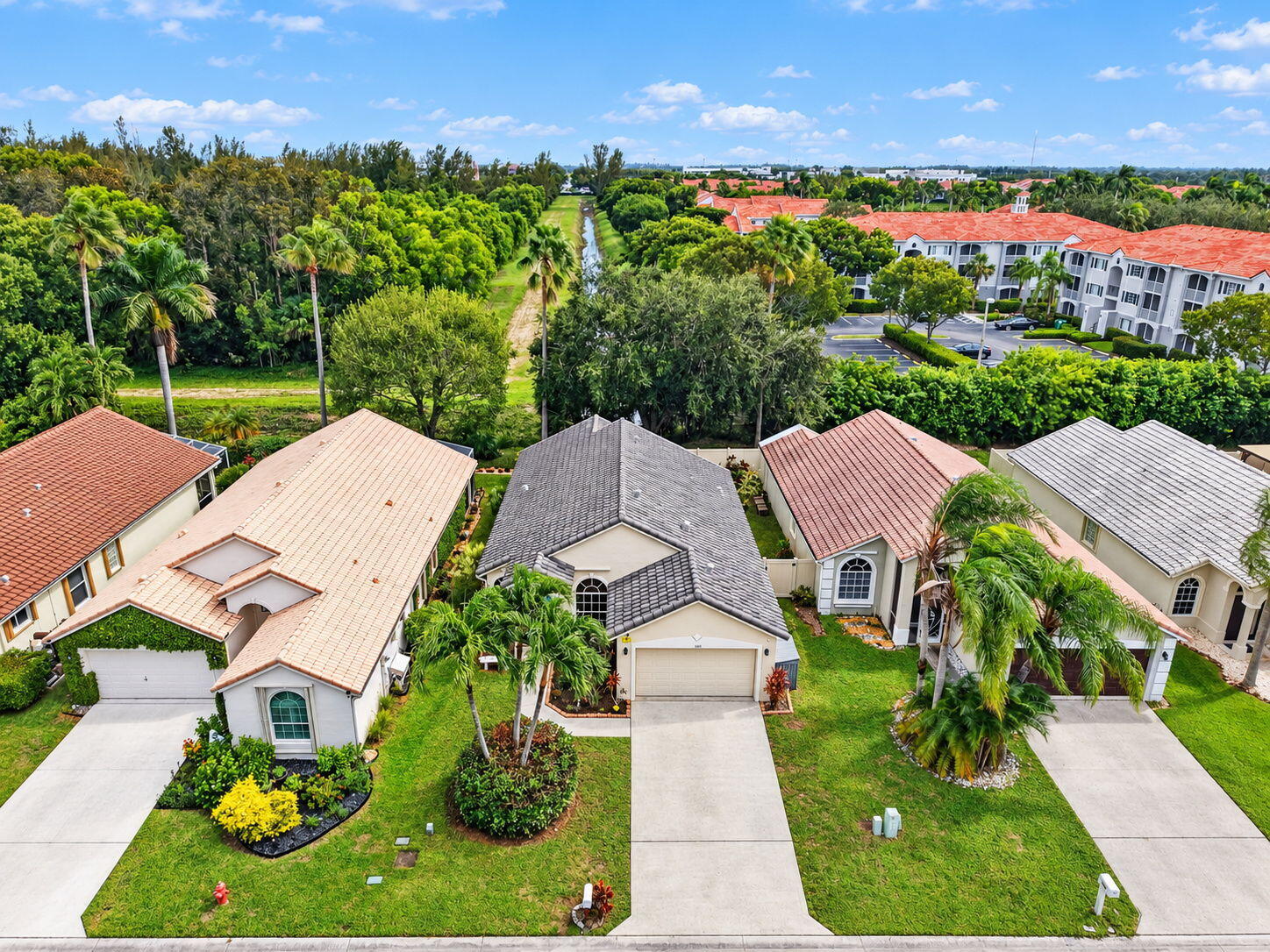 Properties 1886 BARNSTABLE Road