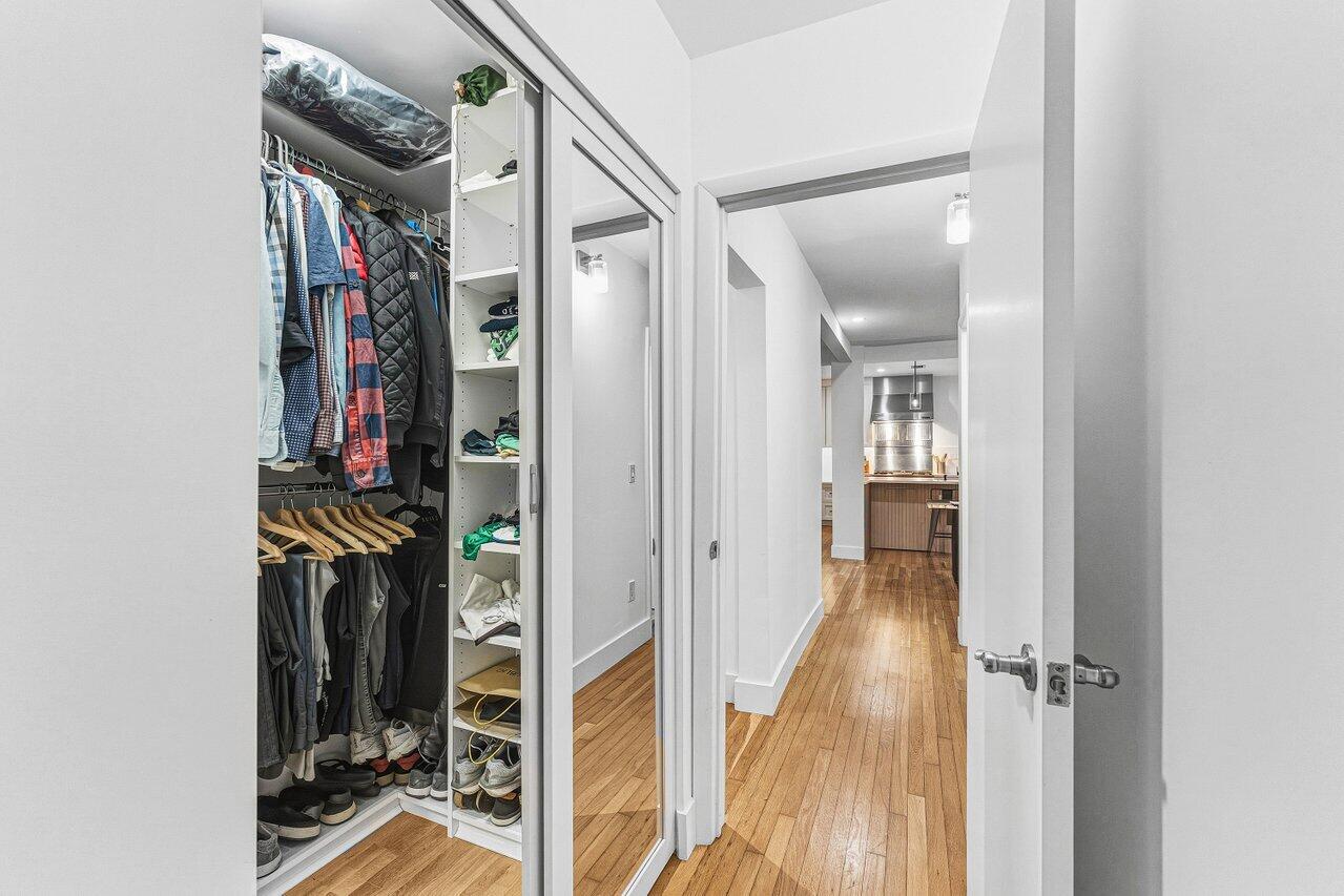 HOLLYWOOD LAKES - Residential