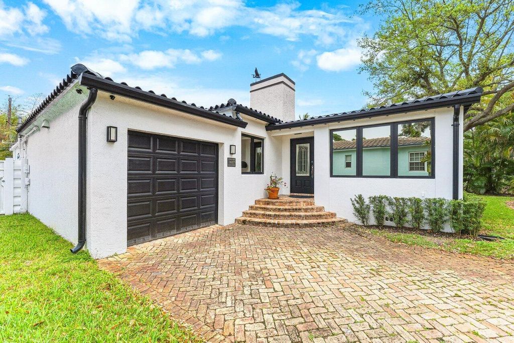 Photo of 1617 Adams Street, Hollywood, FL 33020 (MLS # B26004614)