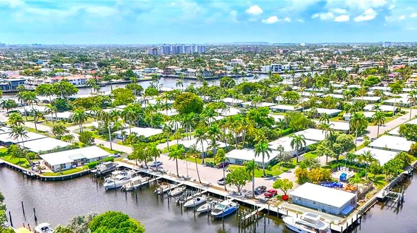 Palm Yacht & Beach Club - Residential