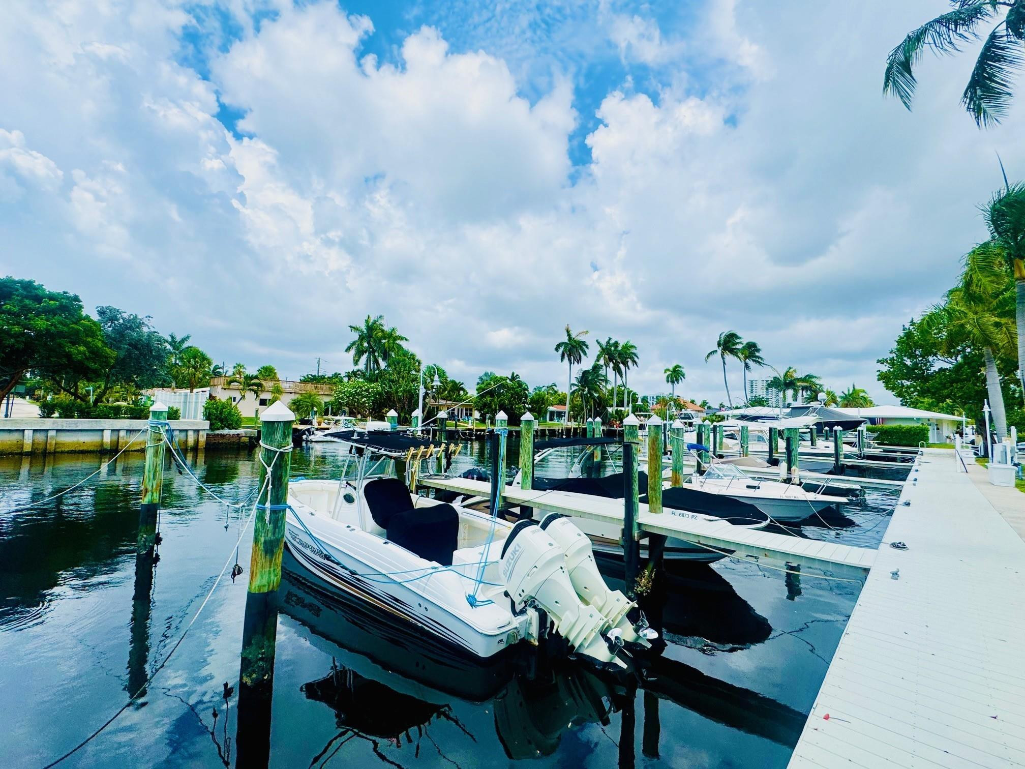 Palm Yacht & Beach Club - Residential