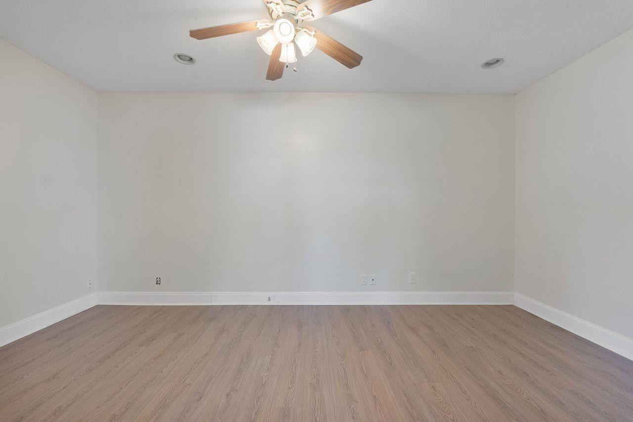 Palm Yacht & Beach Club - Residential