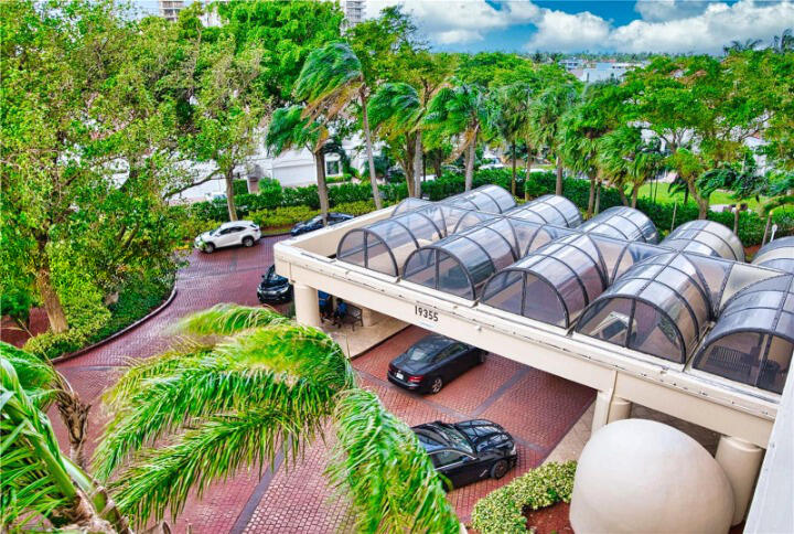 TURNBERRY TOWERS CONDO - Residential