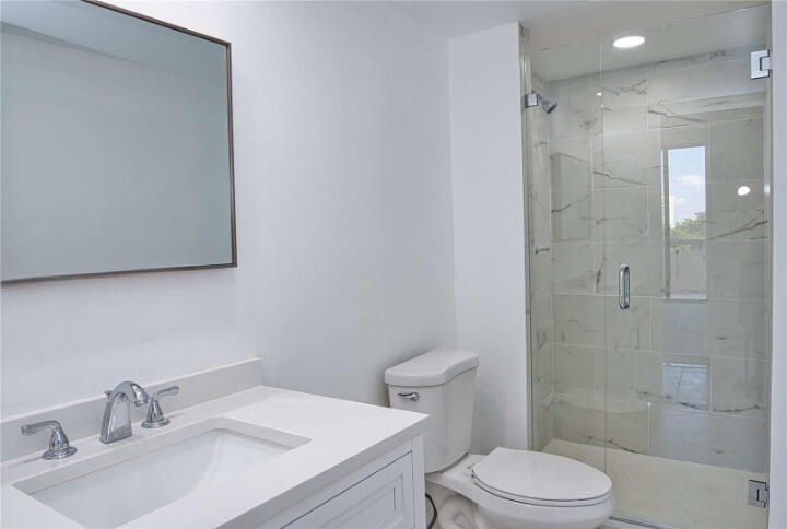 TURNBERRY TOWERS CONDO - Residential