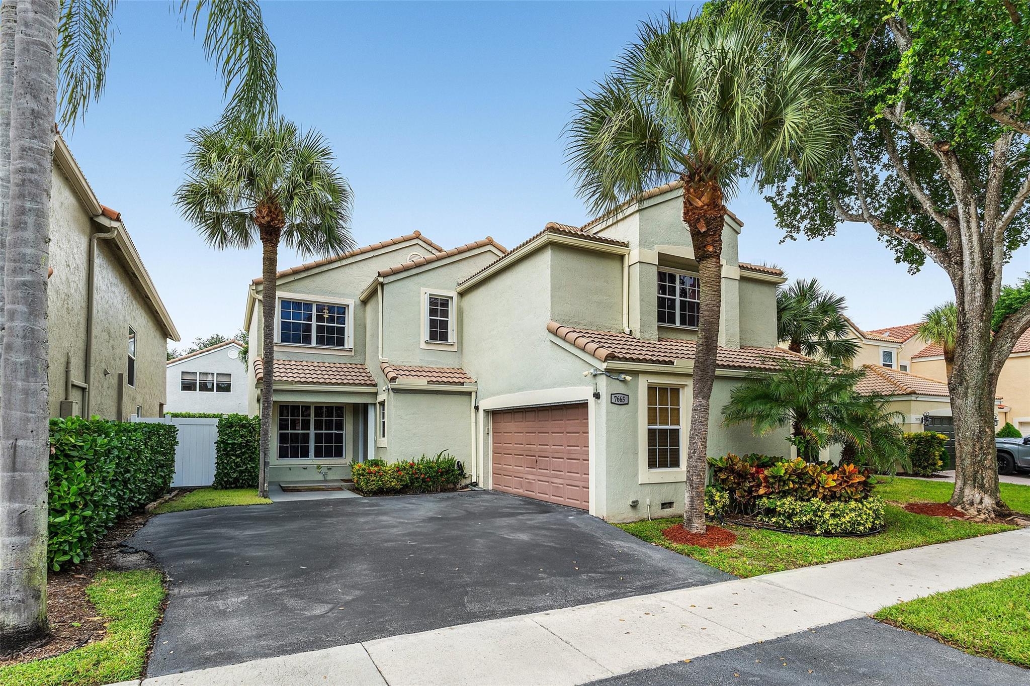 7665 NW 61st Ter