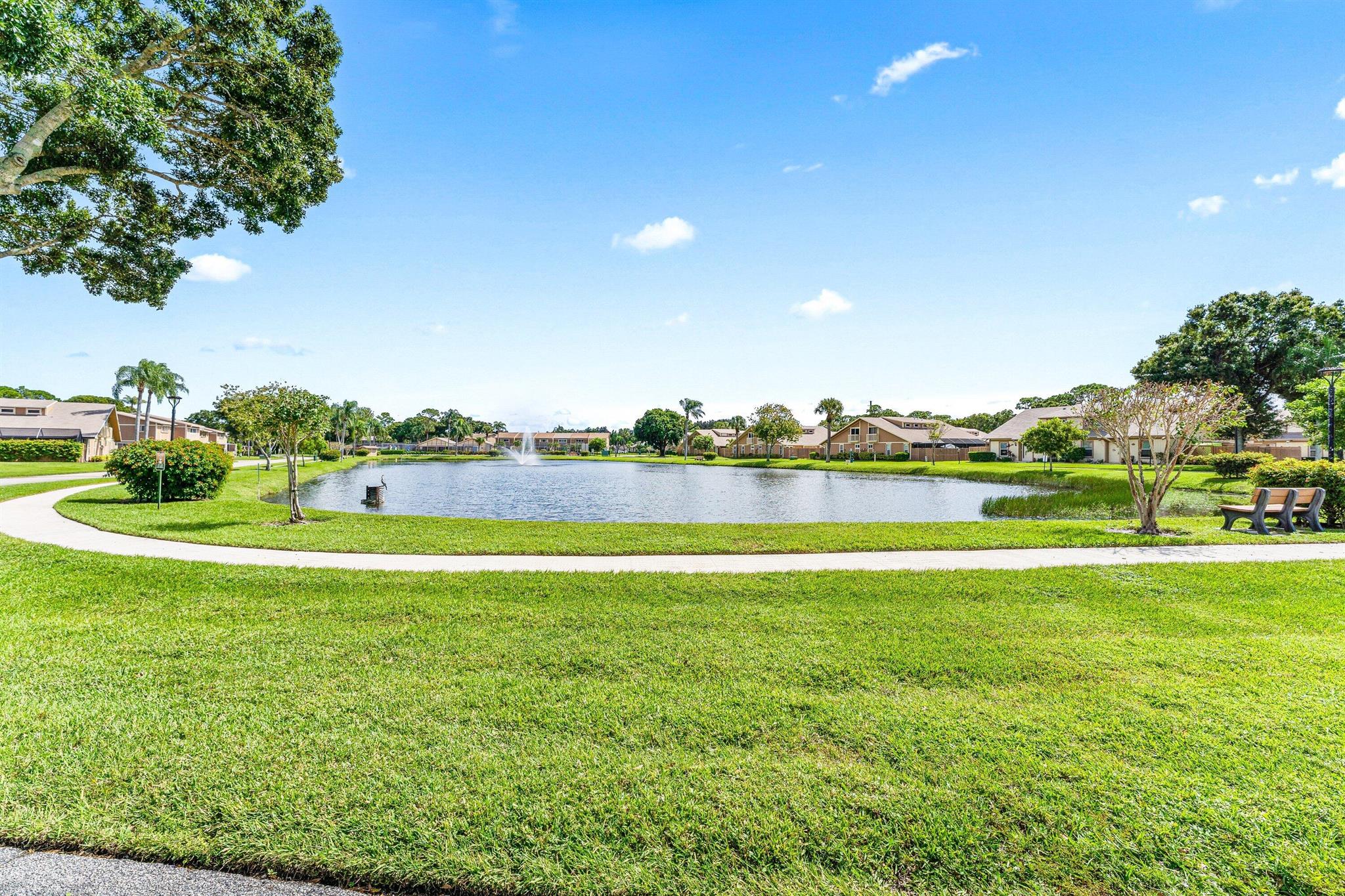 MAPLECREST - Residential