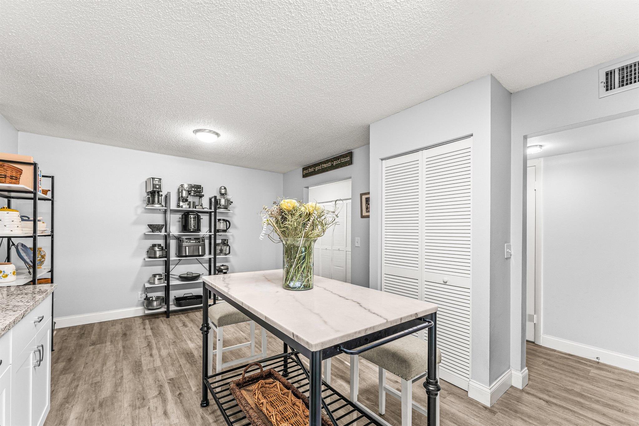 MAPLECREST - Residential