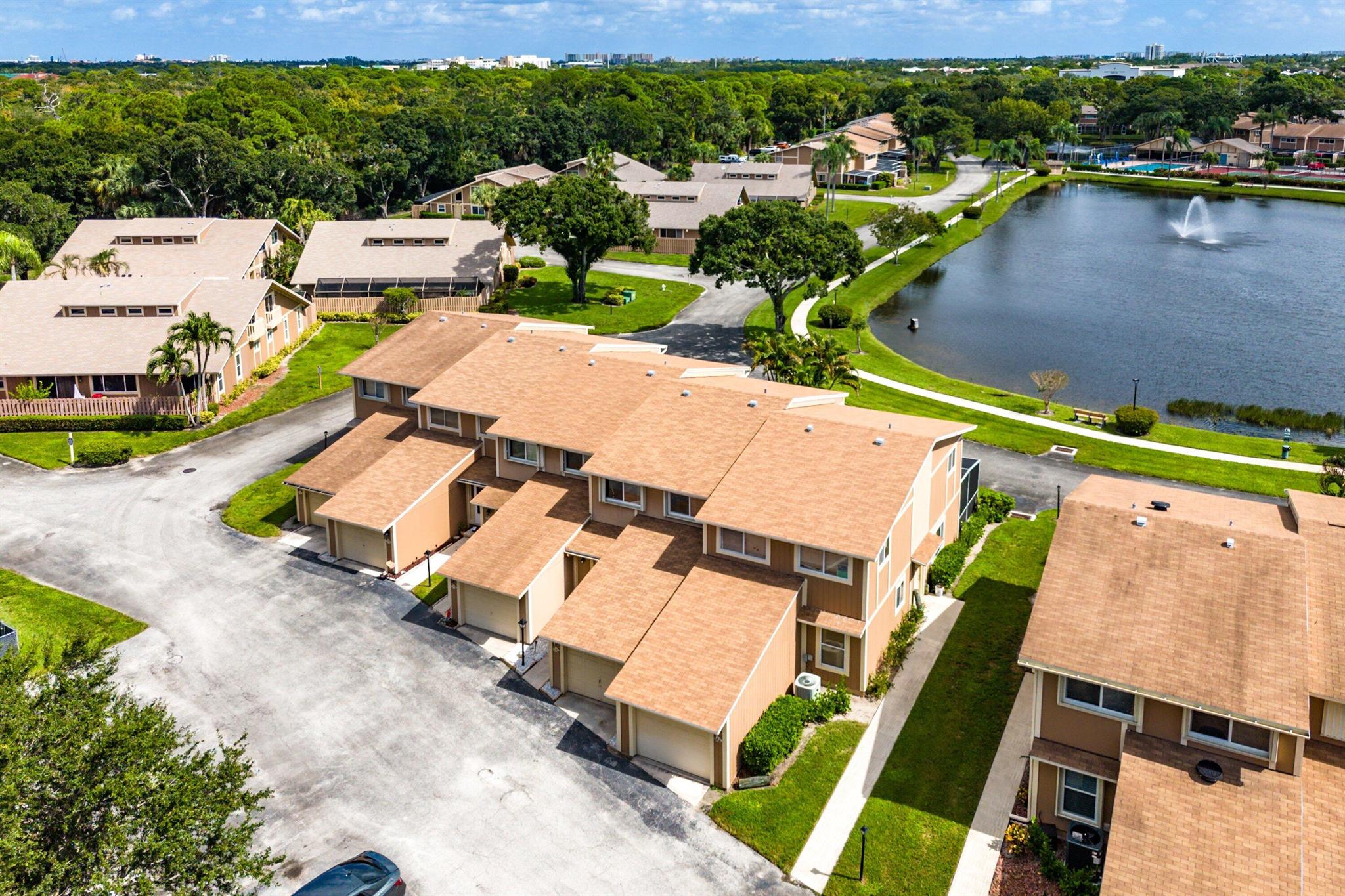 MAPLECREST - Residential