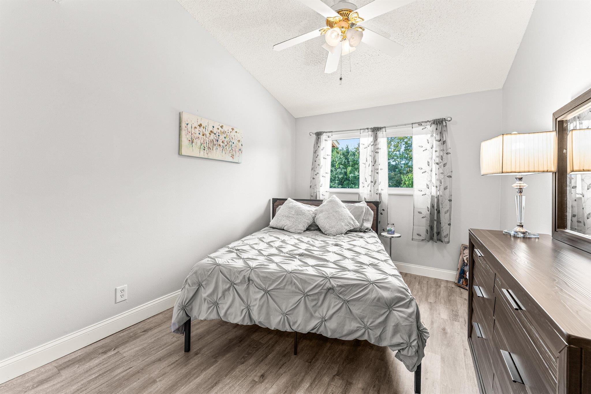 MAPLECREST - Residential