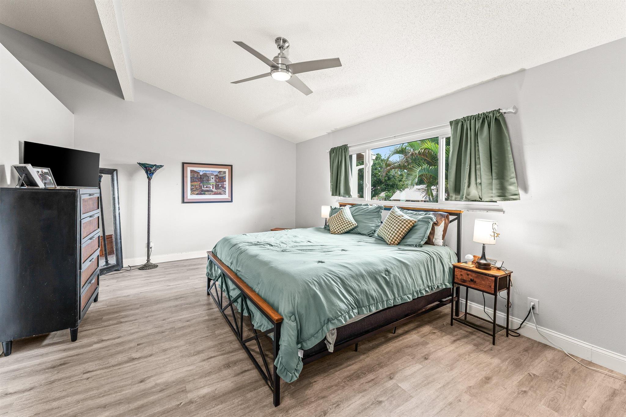MAPLECREST - Residential