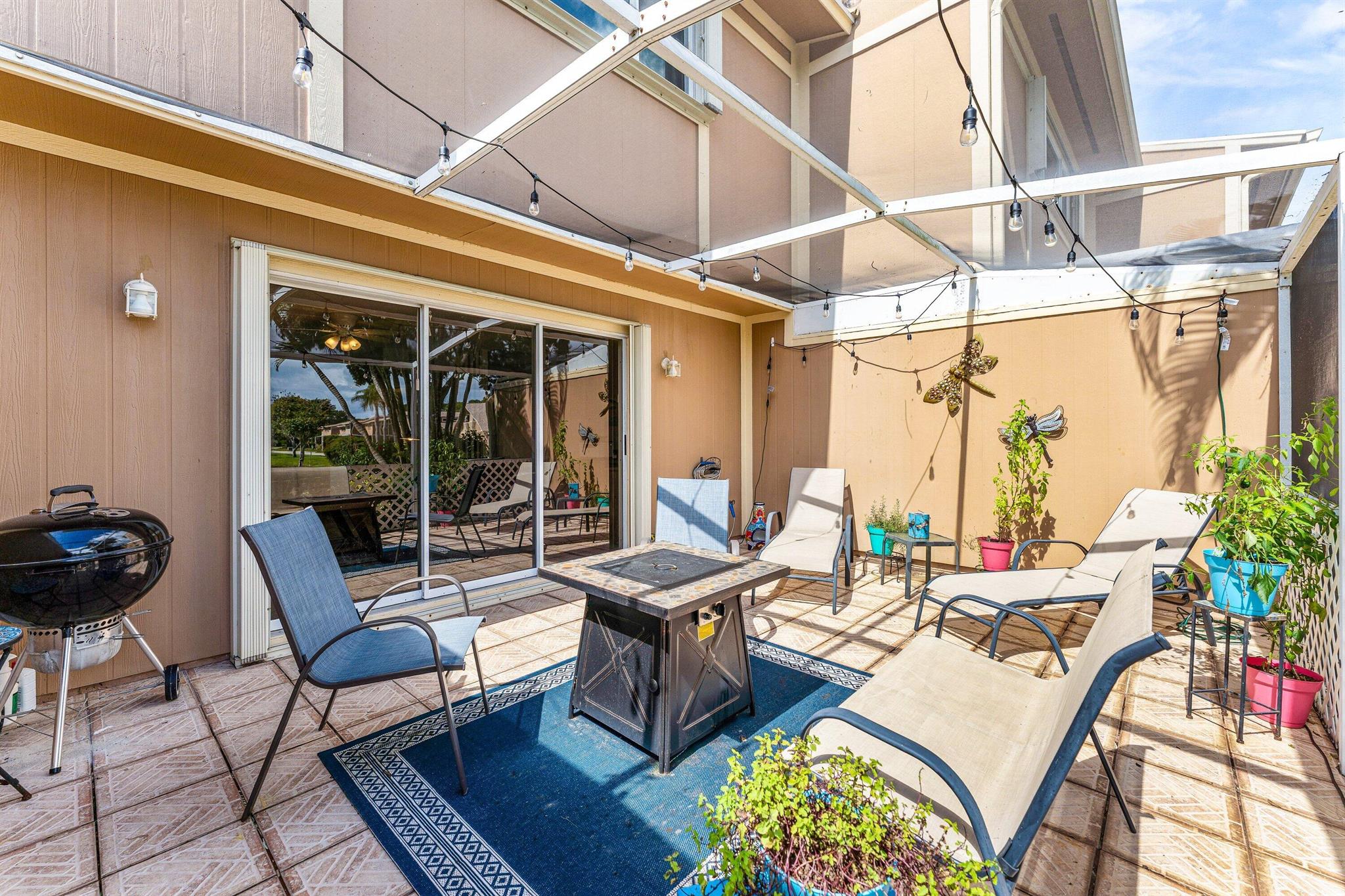 MAPLECREST - Residential