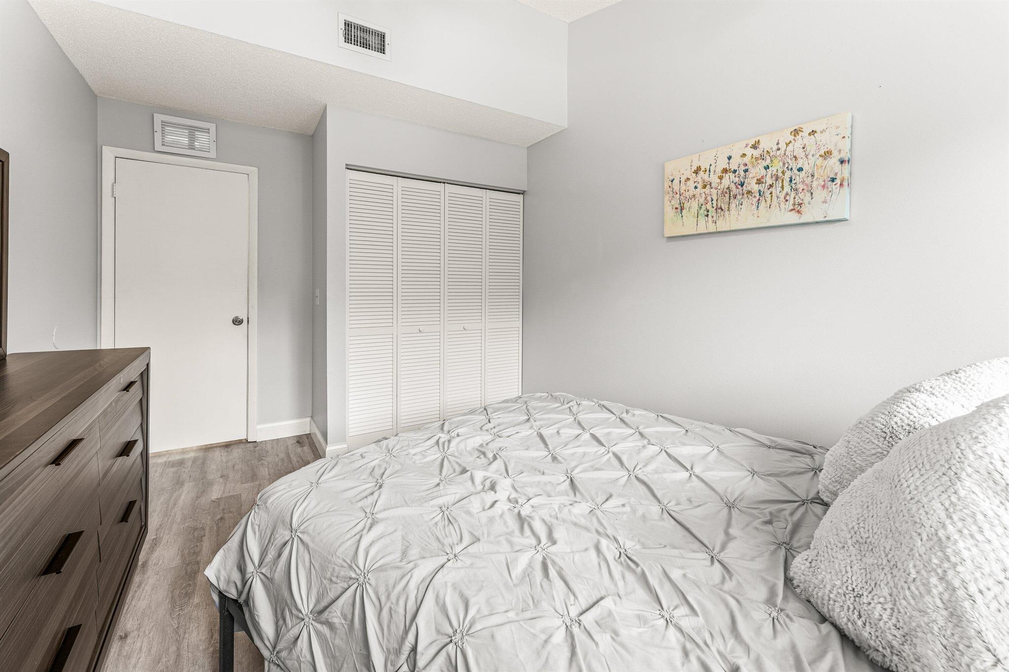 MAPLECREST - Residential