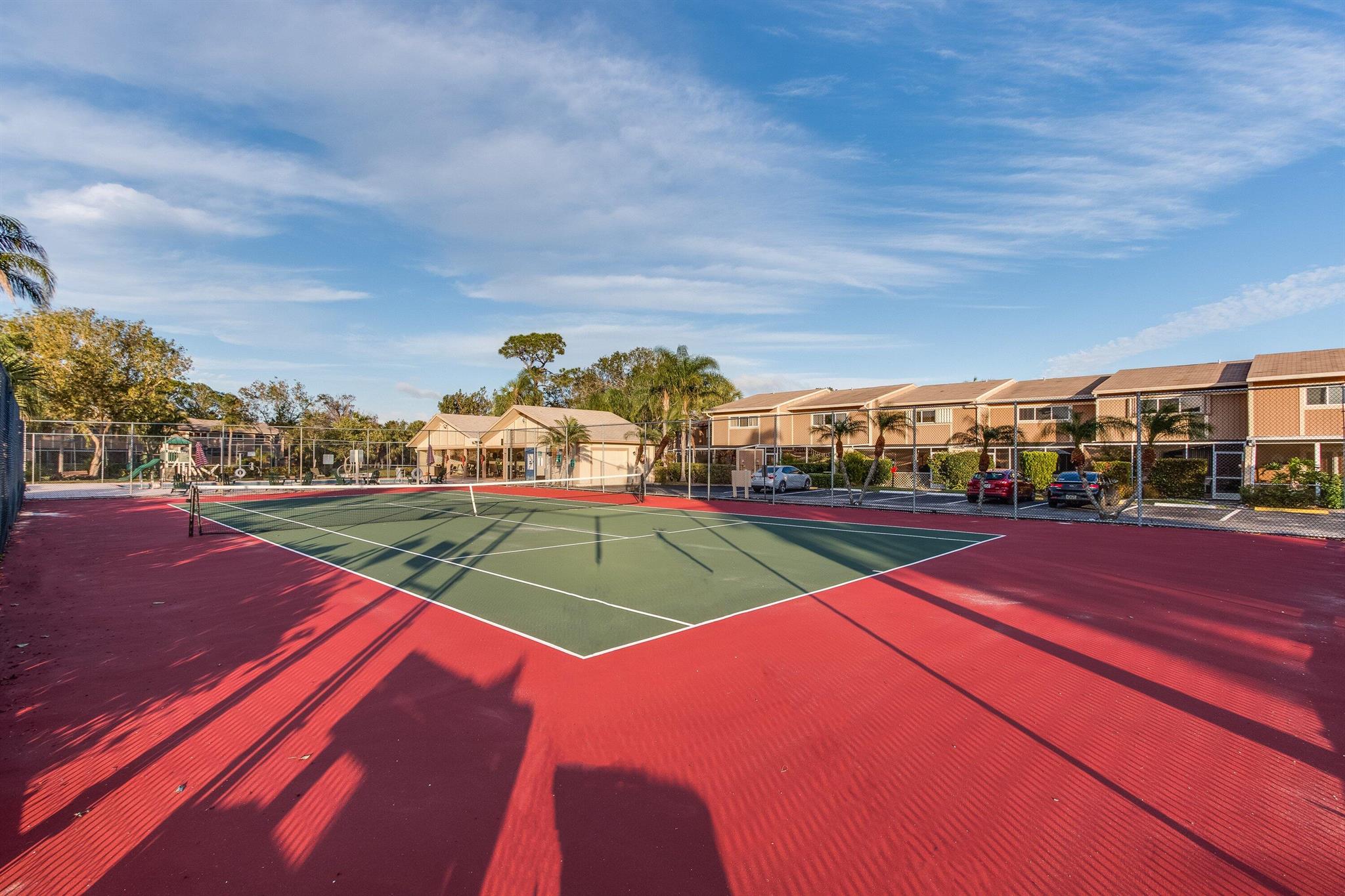 MAPLECREST - Residential