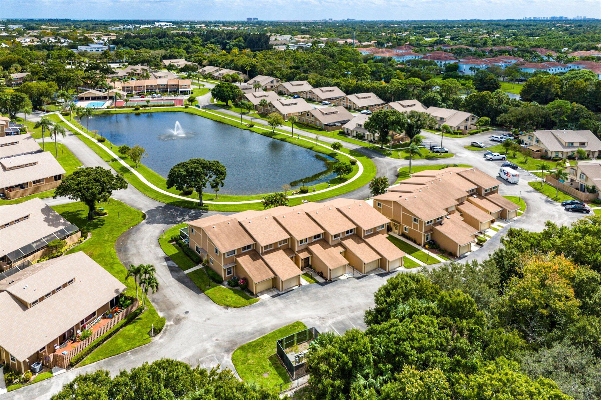 MAPLECREST - Residential