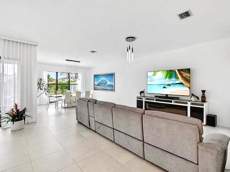 BRIDGES MIZNER PUD BRIDGE - Residential Lease