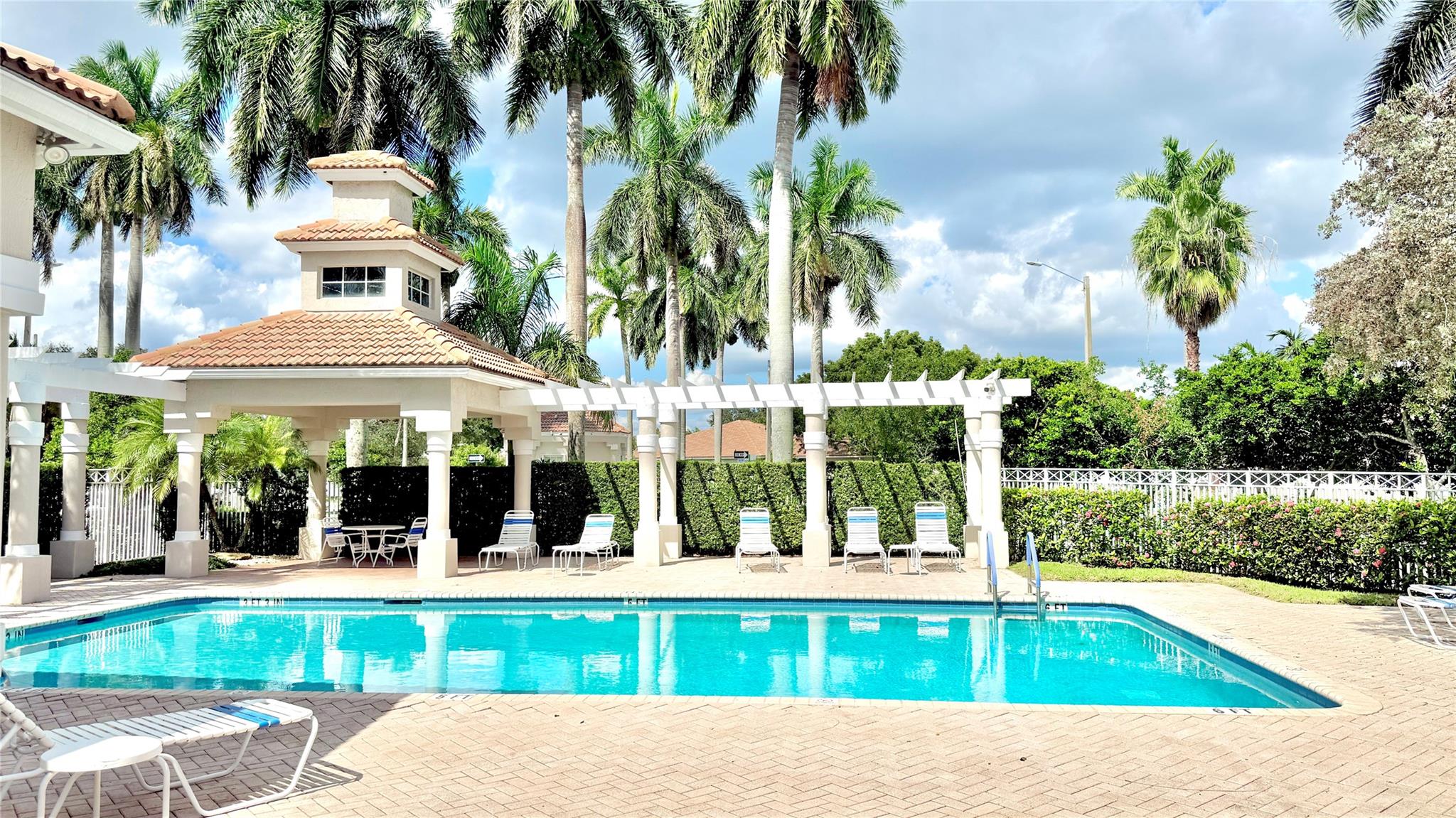 REGENCY HOMES AT SUNRISE - Residential