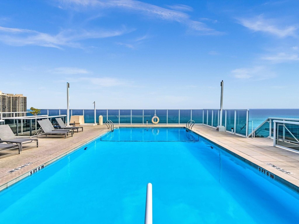 Vantage View - Residential