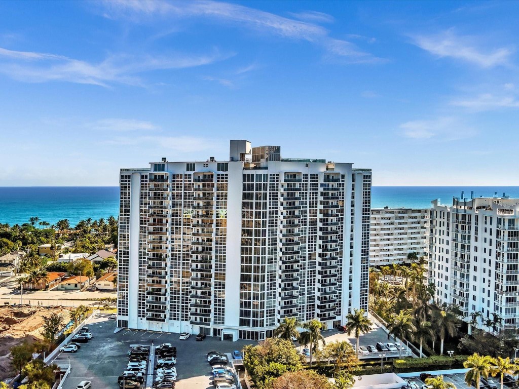 Vantage View - Residential