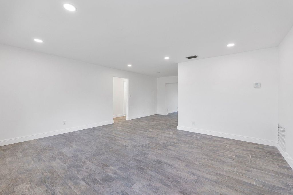 Photo of 370 S Golf Blvd, Pompano Beach, FL 33064 (MLS # F10532322)
