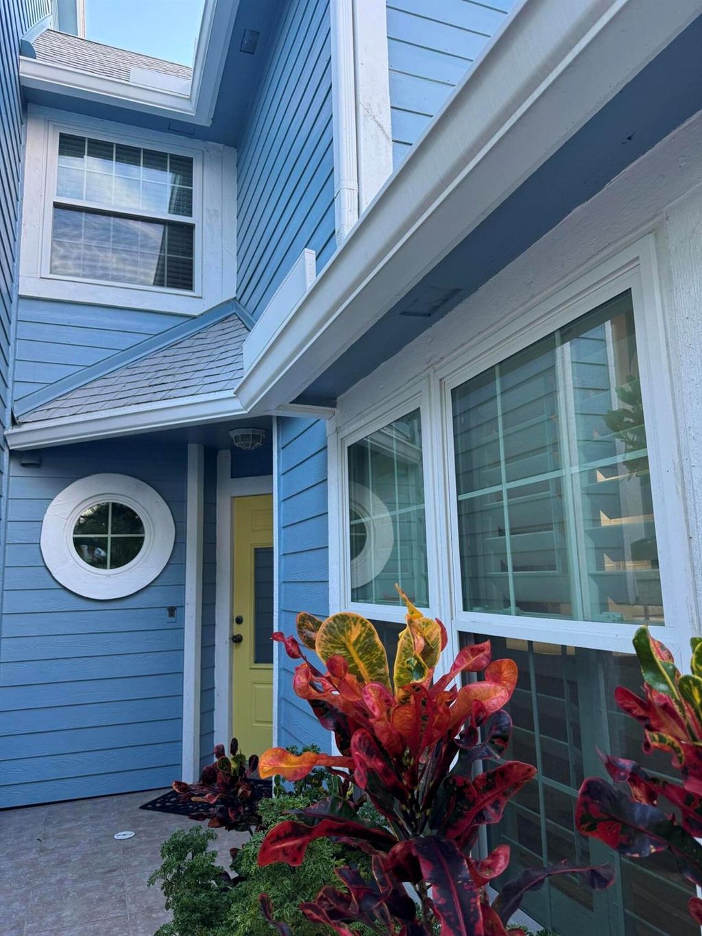 Photo of 127 Ocean Dunes Circle, Jupiter, FL 33477 (MLS # R11021718)