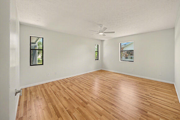 PORT ST LUCIE SECTION 10 - Residential