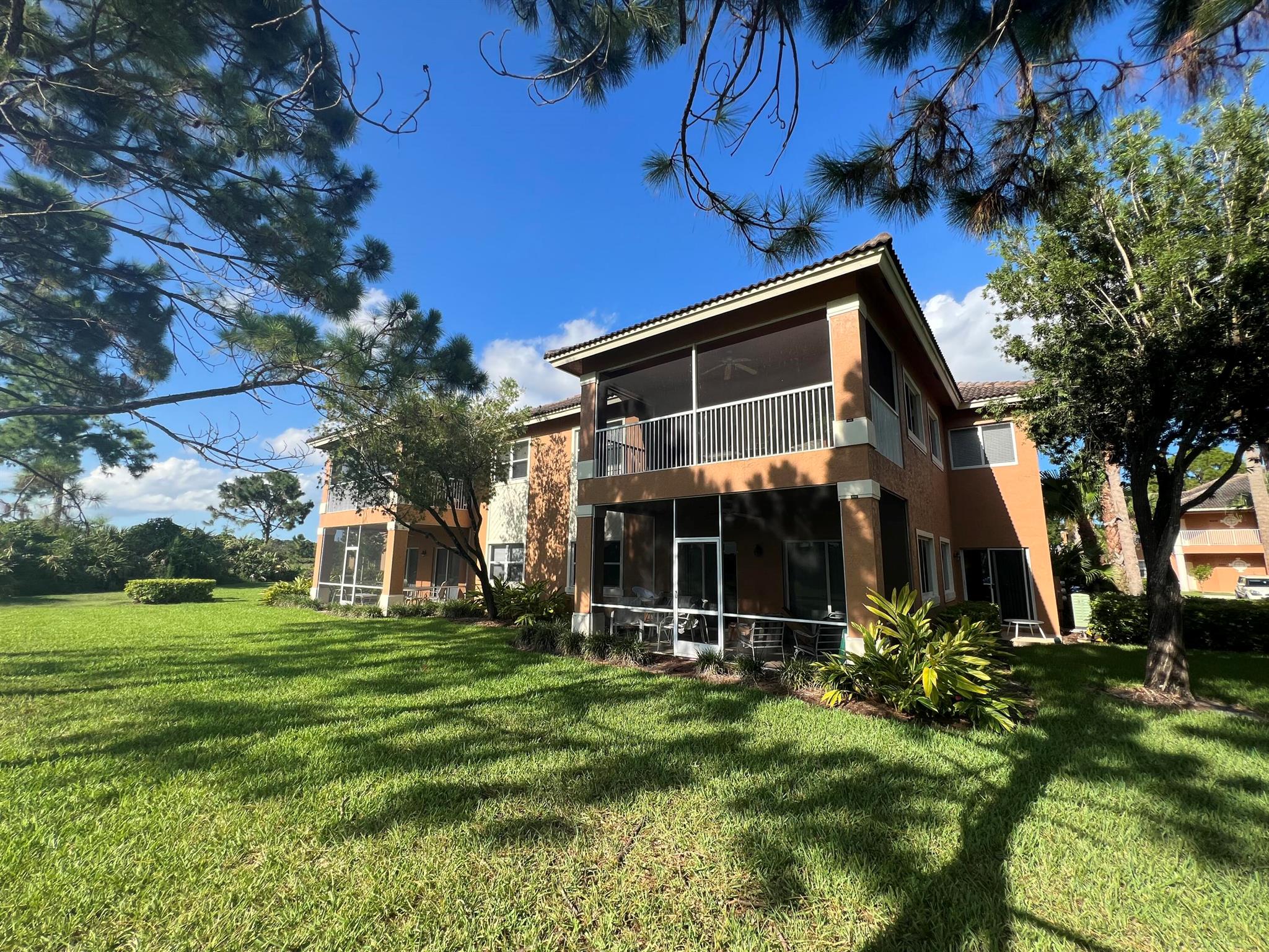 CASTLE PINES CONDOMINIUM - Residential Lease