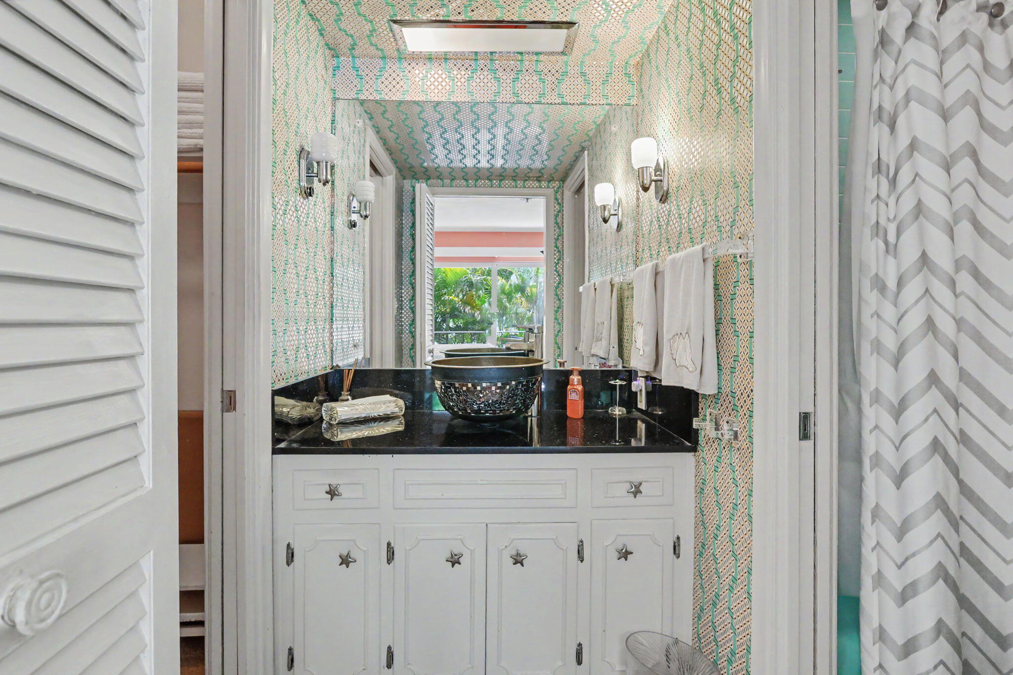 OCEAN AIRE CONDO - Residential