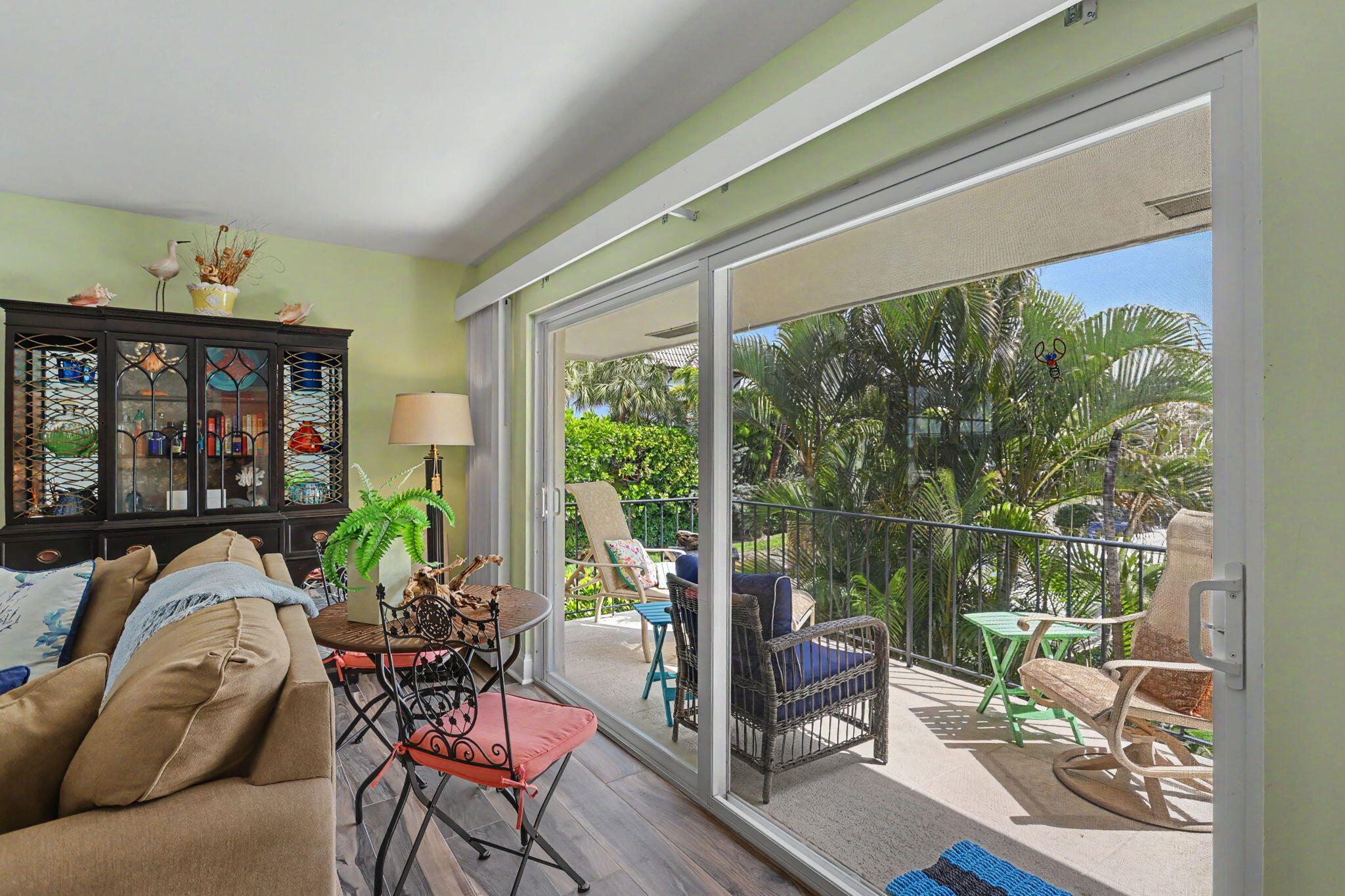 OCEAN AIRE CONDO - Residential