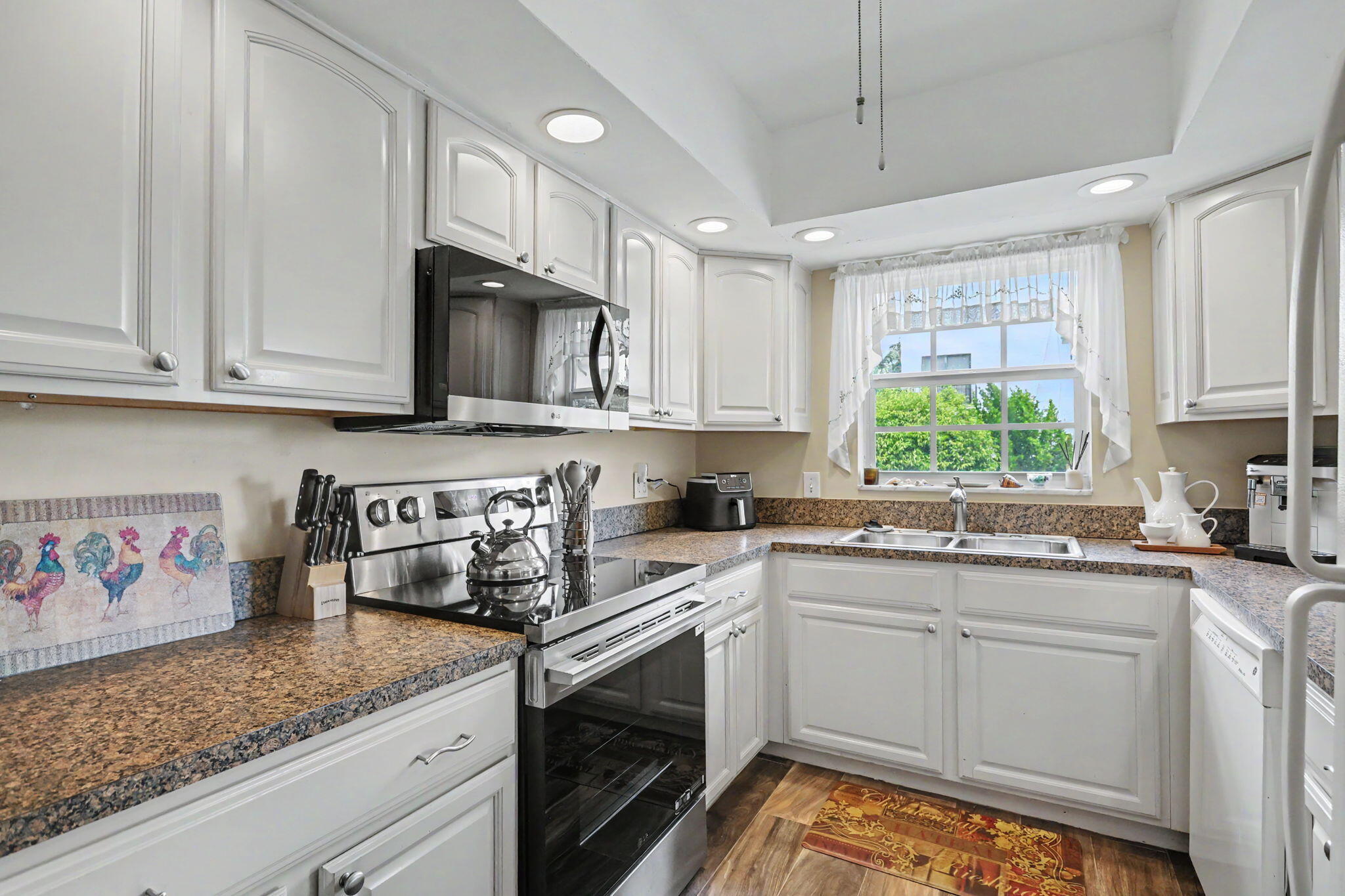 OCEAN AIRE CONDO - Residential